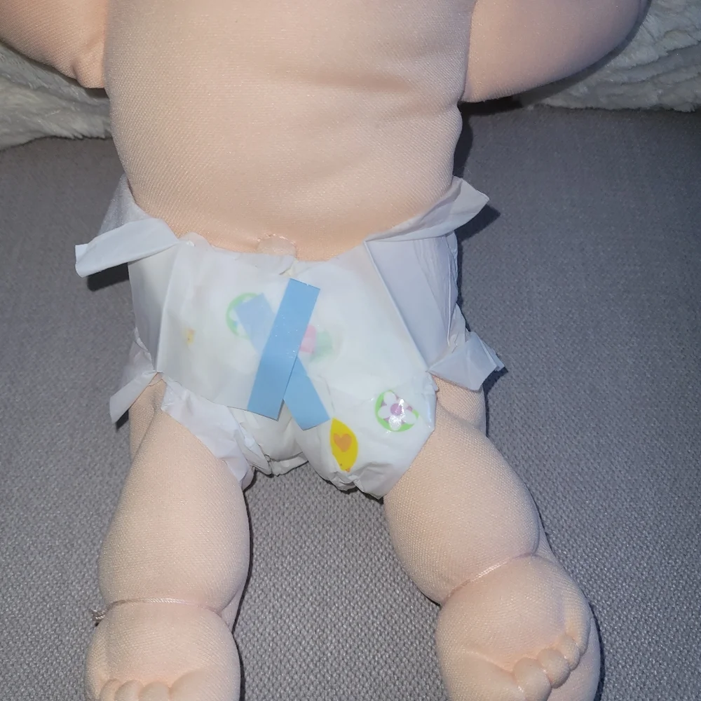 CABBAGE PATCH KIDS Blonde Baby Doll with Diaper - Picture 3 of 12